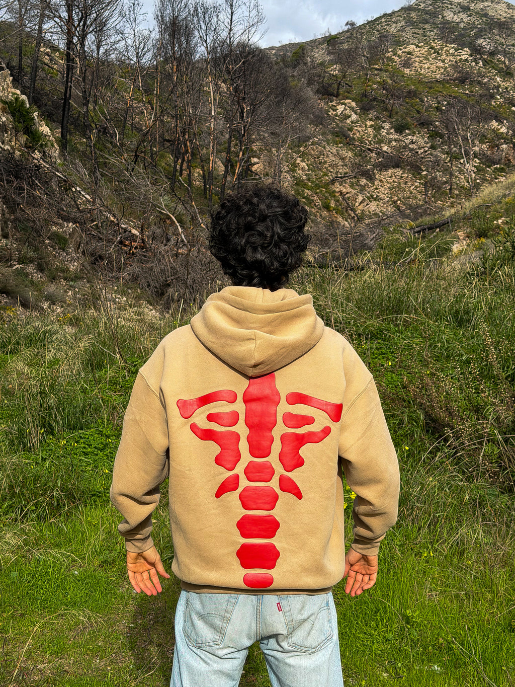 Sudadera Kuma Multiverso